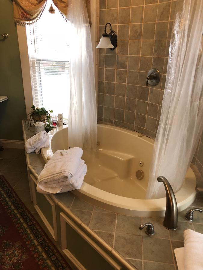 Hayes House Bed And Breakfast Muskogee Ngoại thất bức ảnh